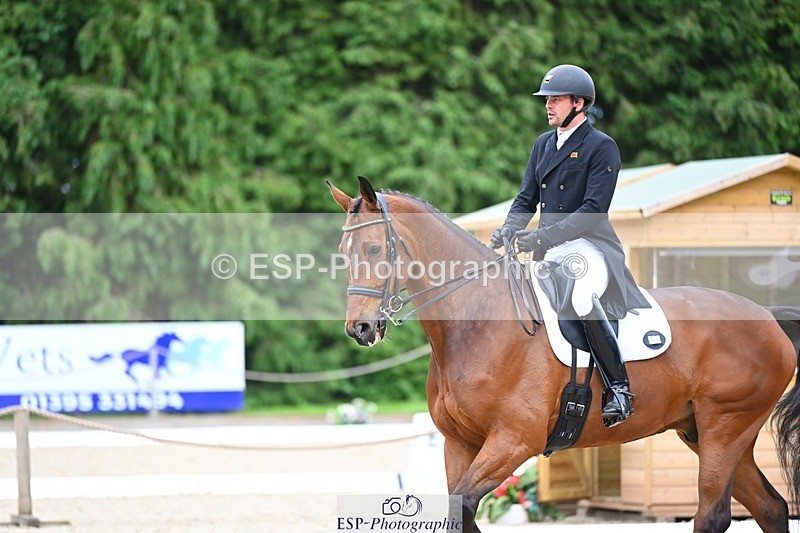 240524-165516-10880 - 547-BWE_NEWTON_DE_JASPER-Adam_Harvey