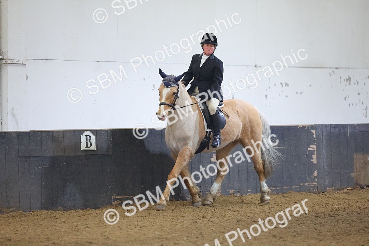 SBM_003105 - Class 9-10 - MQ U21 Open Novice 1