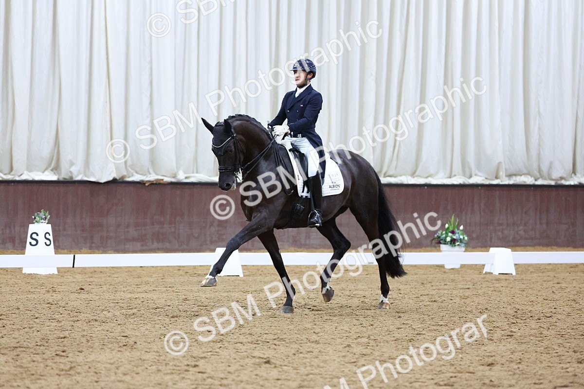 SBM_009727 - Class 14 - FEI Grand Prix - 19.27-20.27