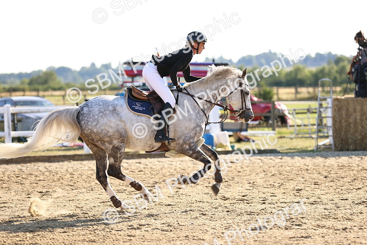 SBM_015946 - Class 18 - Senior 1.35m Open