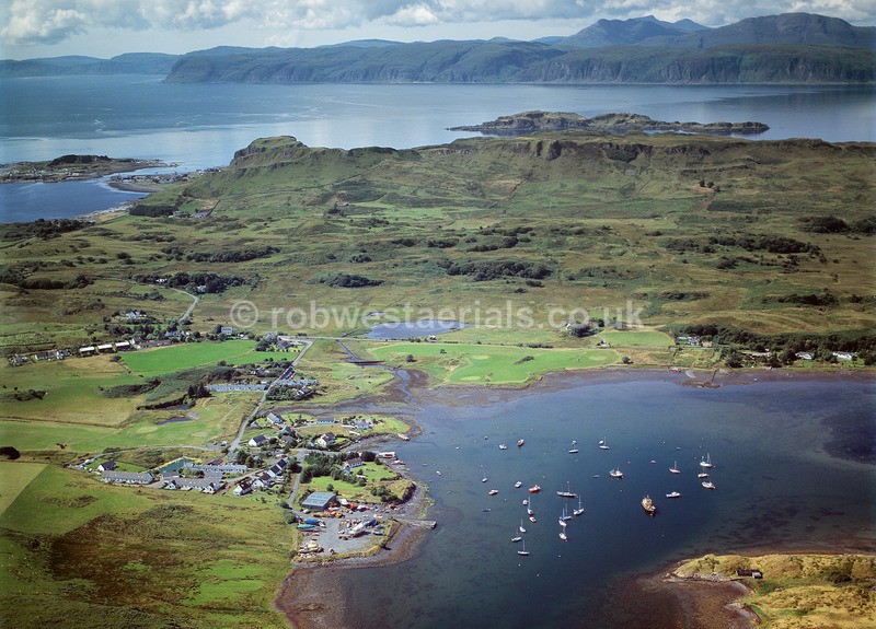 A00111A Balvicar village on Seil island 2001 - West and south coastlines