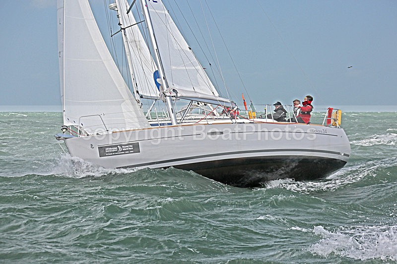 160702 UNNAMED OCEANIS 34 - ROUND THE ISLAND Y92A2689_E - ROUND THE ISLAND 2016