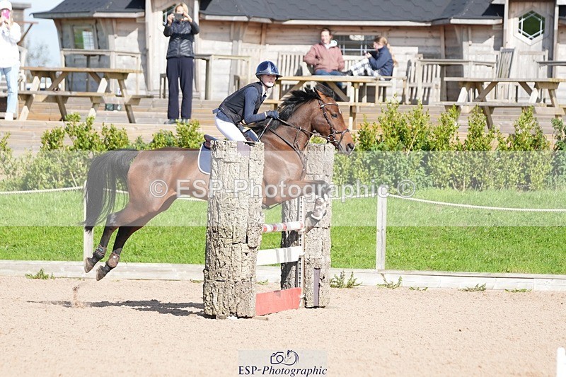 250921-113429-02499 - Cls 6 Pony Newcomers and 1m