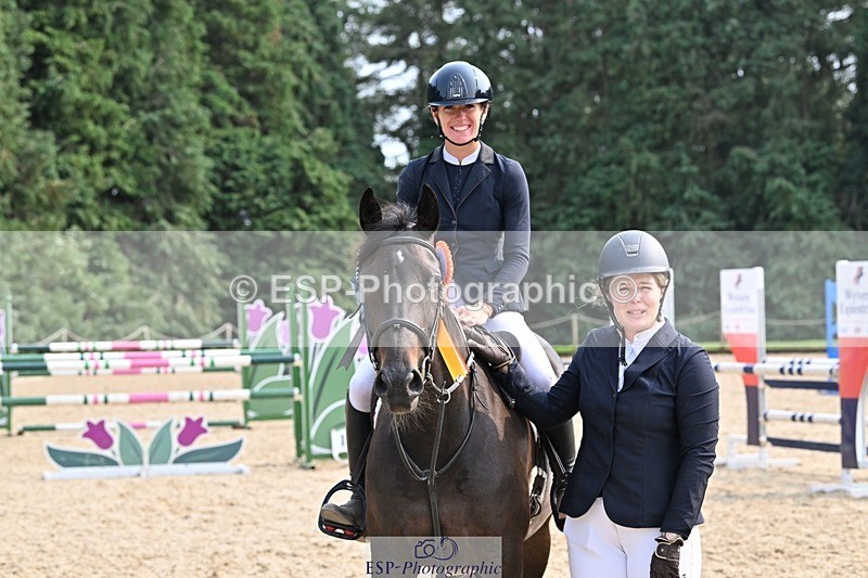 240818-154312-05294 - Cls 12A Snr Foxhunter & 1.20m Open