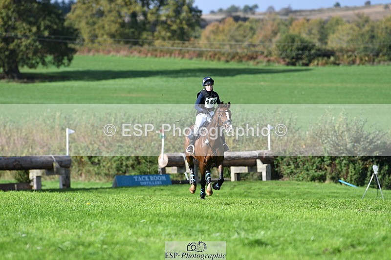 251024A-131418-11952 - B-160-Phoebe.Woods