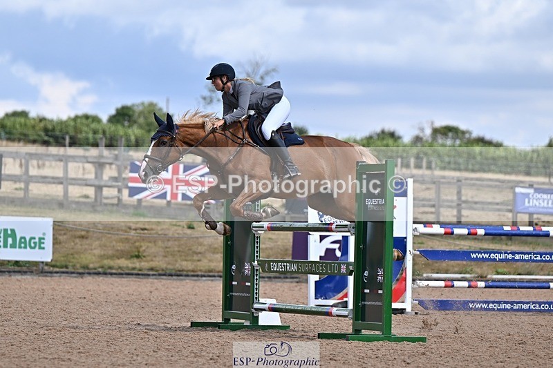 260819-142839-01096 - Cls 6 Foxhunter and 1.20m