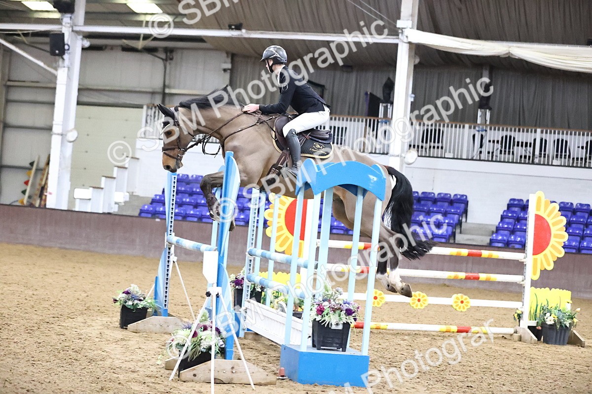 SBM_006072 - Class 18 - Senior 1.15m Open Inc Members Cup Q