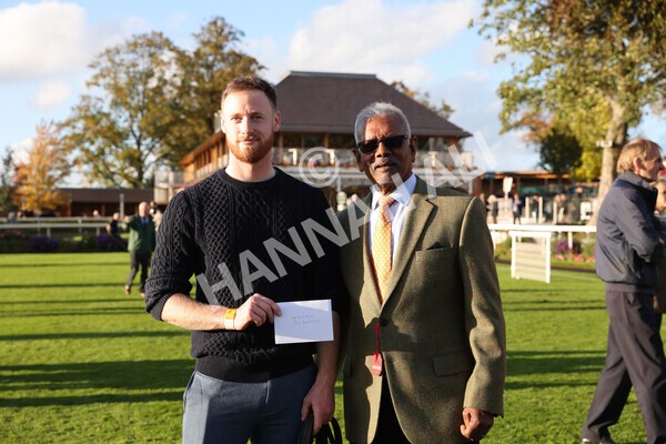 yr07102022r6-17 - Race 6 5.00pm William Hill Lengthen Your Odds EBF Novice Stakes