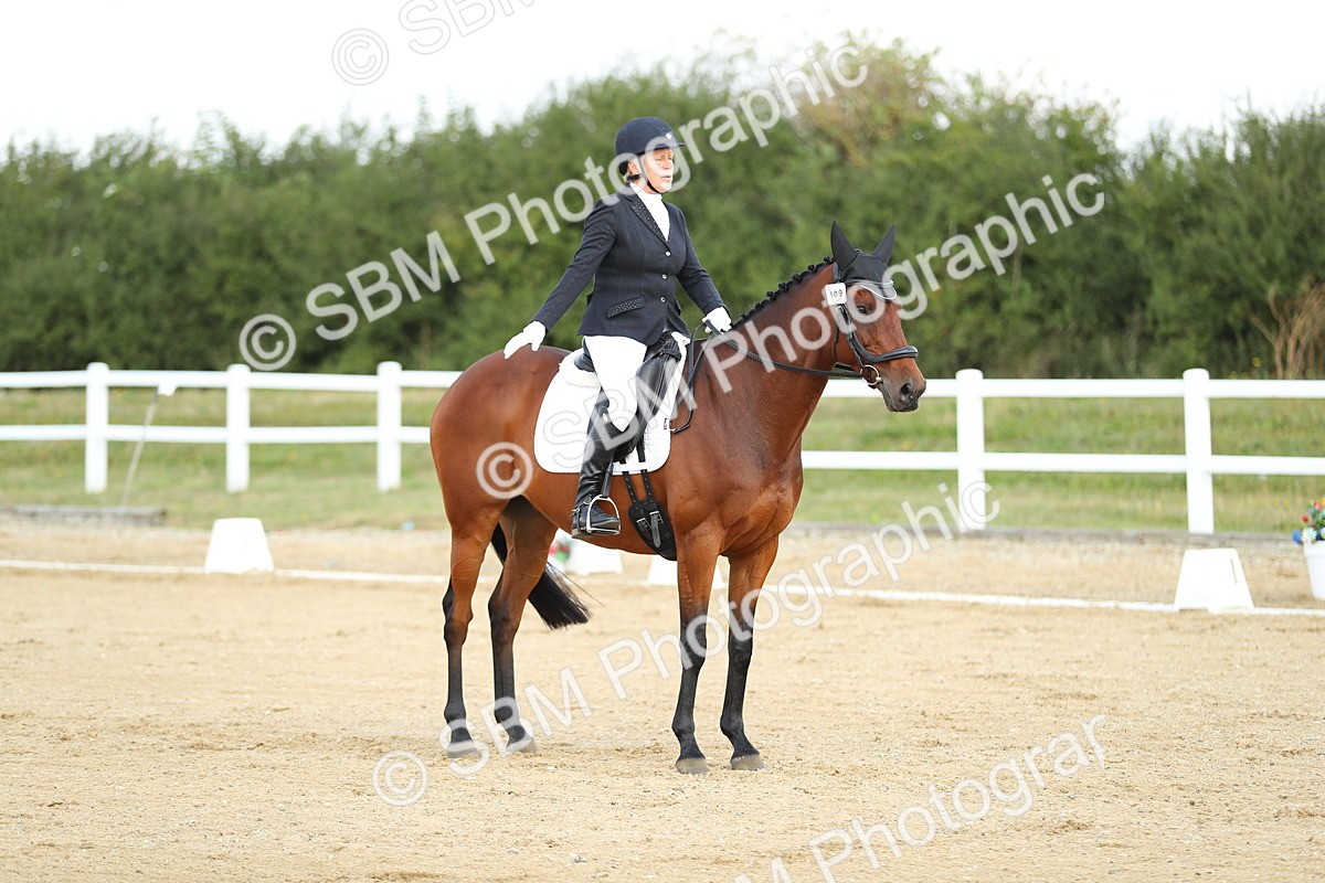 SBM_015479 - Class 14 - Novice 23 - 10.29-11.32