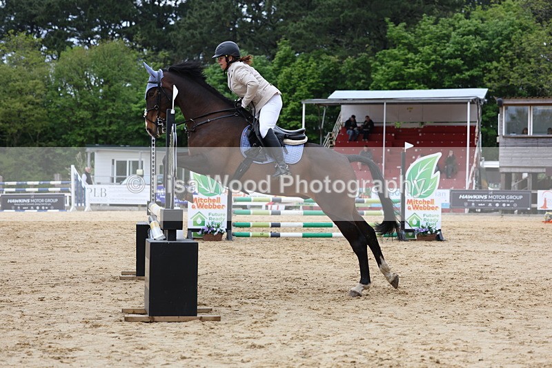 3E7A6131 - Class 4: Senior British Novice/90cm open
