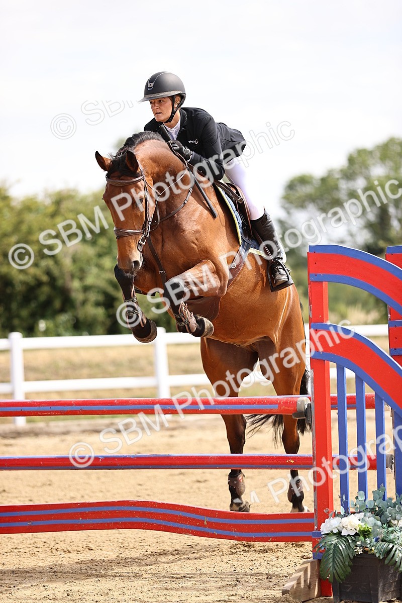 SBM_009730 - Class 8 - Senior Newcomers - 1.10  Open