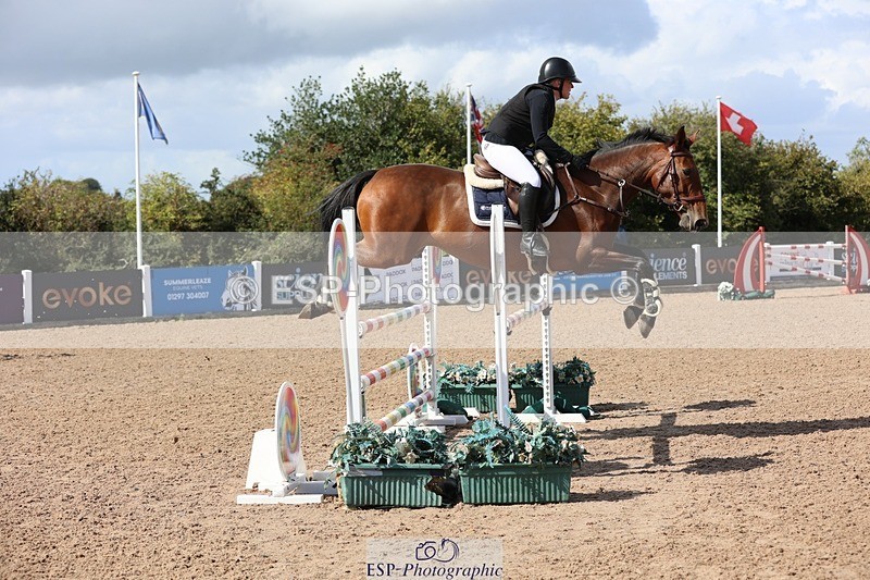 250913-142157-07348 - Cls 25 1.05m Amateur Quali