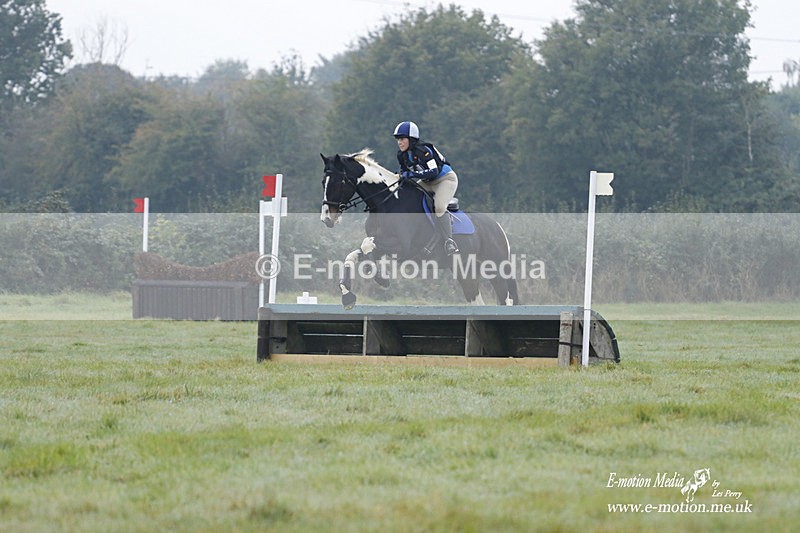 WWHT 171021 0437 - Novice Restricted (0.80m)  17/10/21