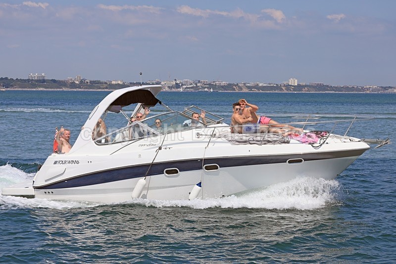 170618 FOURWINNS 298 VISTA 1Y3A6478 - Motorboats - Open