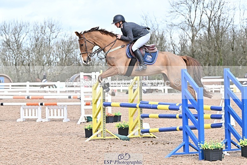 250328-104339-01317 - Cls 8 British Novice and 90cm
