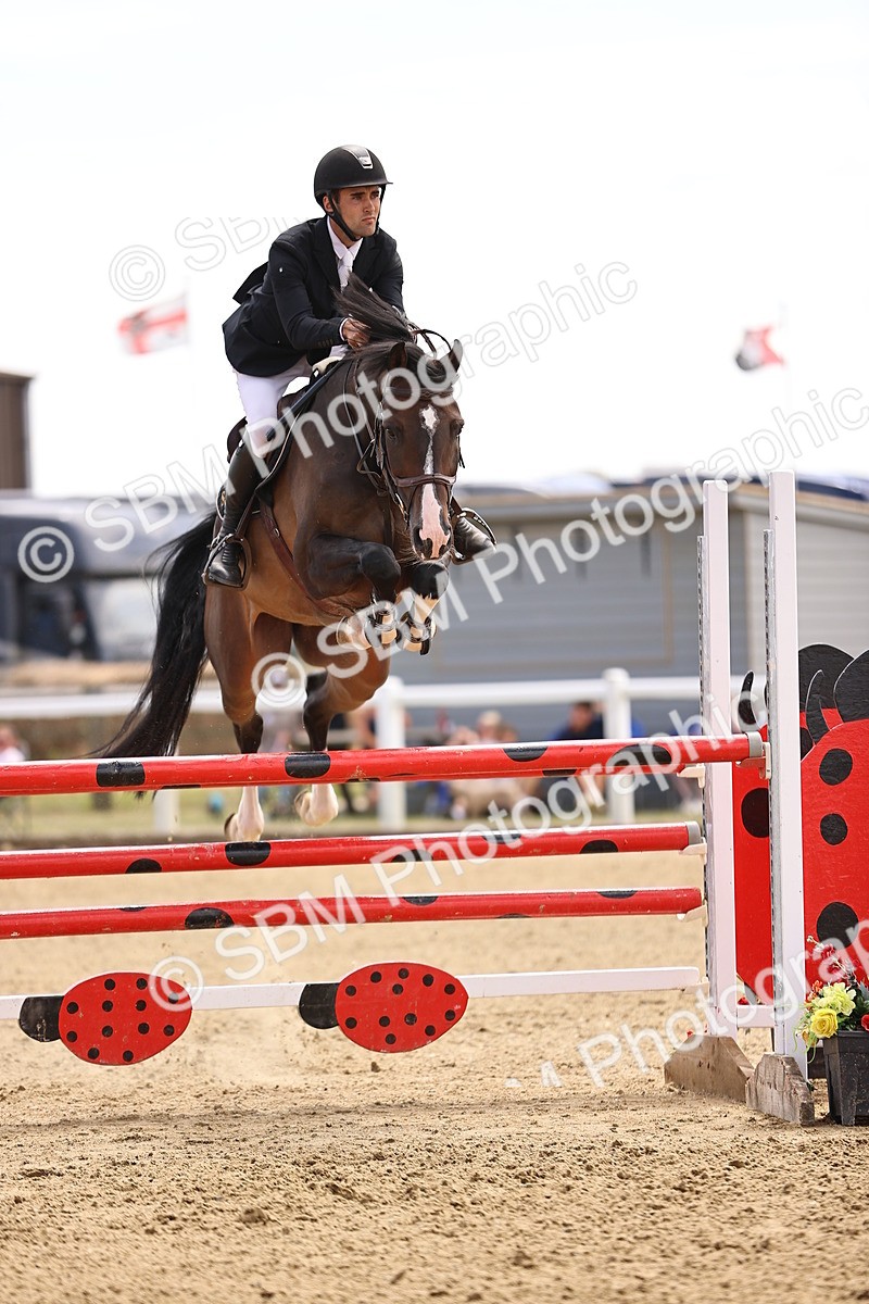 SBM_010603 - Class 9 - Senior Foxhunter - 1.20m Open