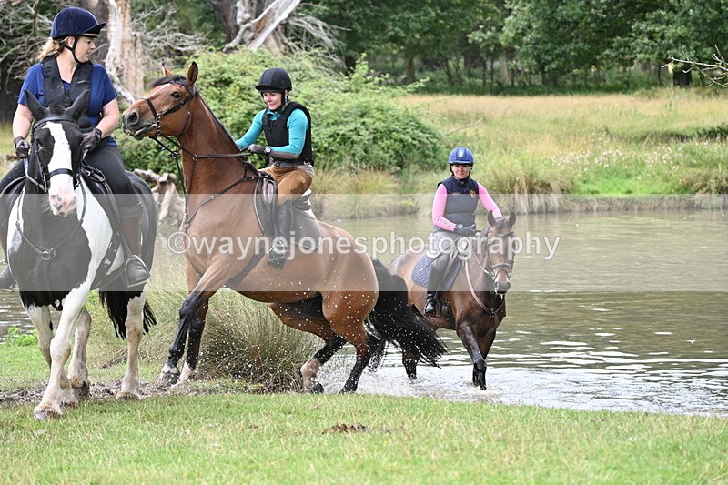 WJ7_3710 - Time at Water 12:15 to 12:50