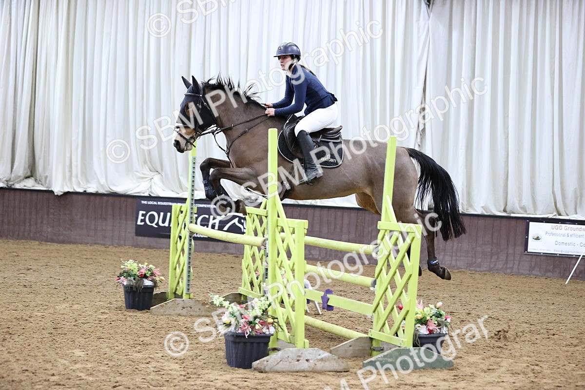 SBM_001583 - Class 4 - Senior Newcomers - 1.10m Open