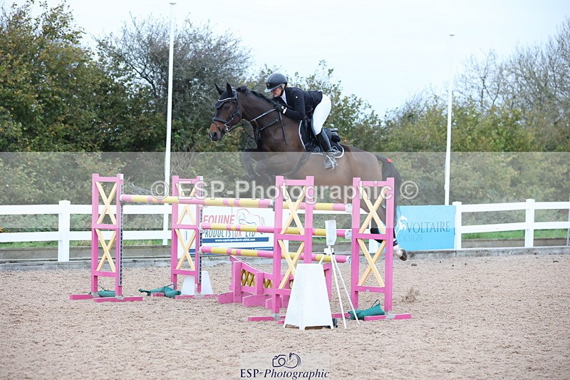 241101A-160329-03219 - FRI Cls 8 National 1.30m