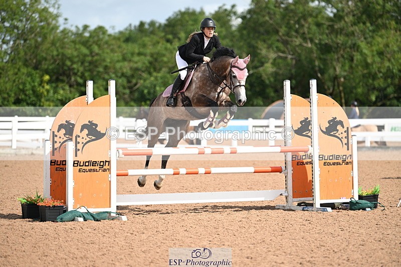 240726A-101837-00855 - Cls 7 Snr British Novice and 90cm Open