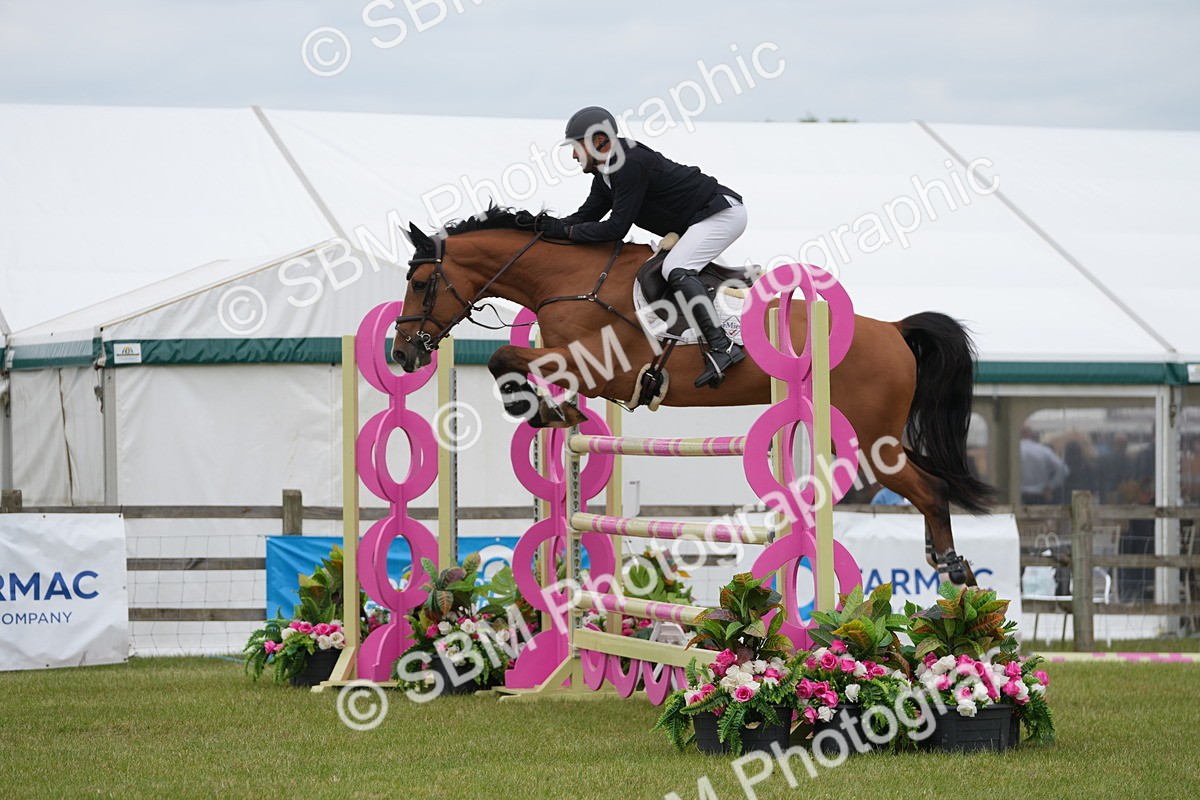 SBM_06413 - Class 202 - National 1.40m Open