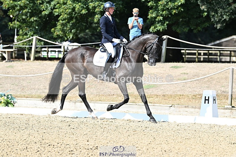 250810A-102439-05142 - 009-Ben.JamesClapton.Banks.Primadonna