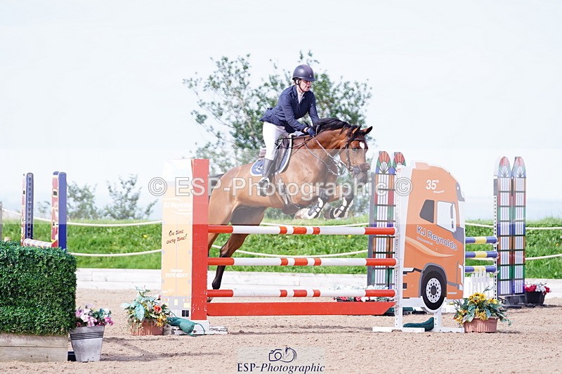 240803A-100302-07094 - Cls 29 Snr Foxhunter