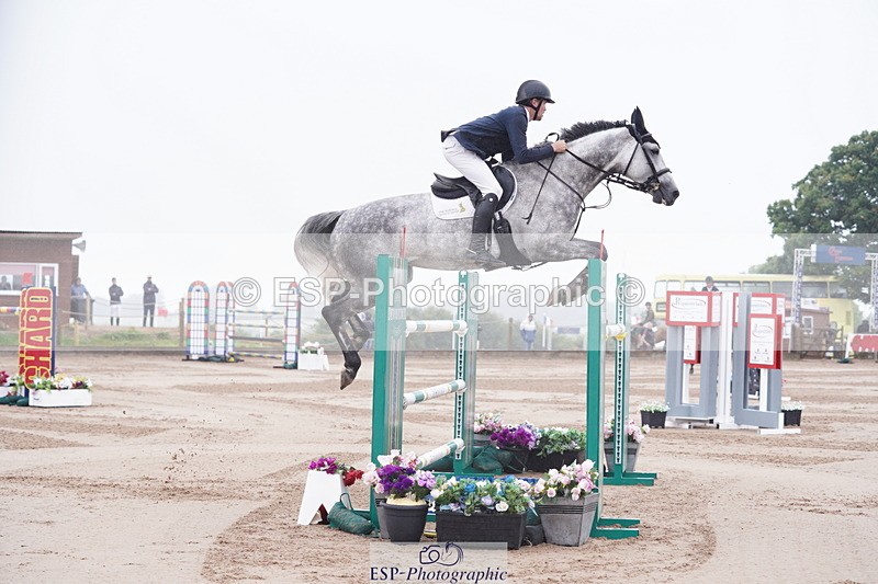 240720A-112428-14300 - Cls 3, 3 Star Small Tour 1.40m