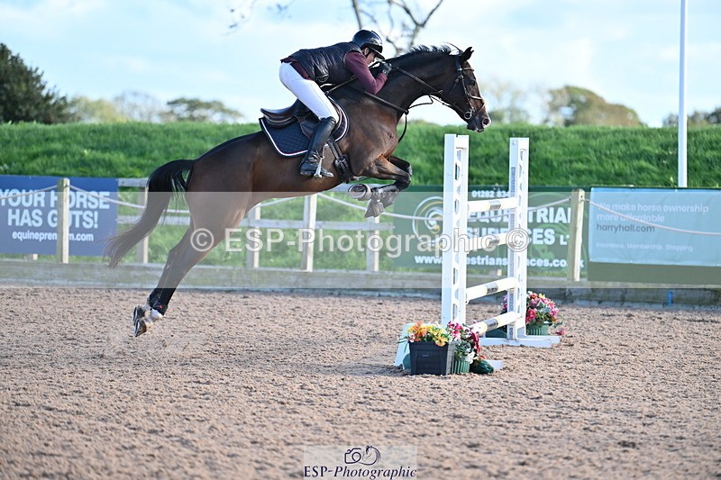 231014A-182143-06502 - Cls 21 National 1.30 & 1.40m Open