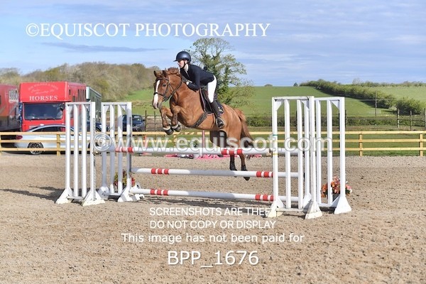 BPP_1676 - CLASS 18 SUN Senior Newcomers/ 1.10m Open