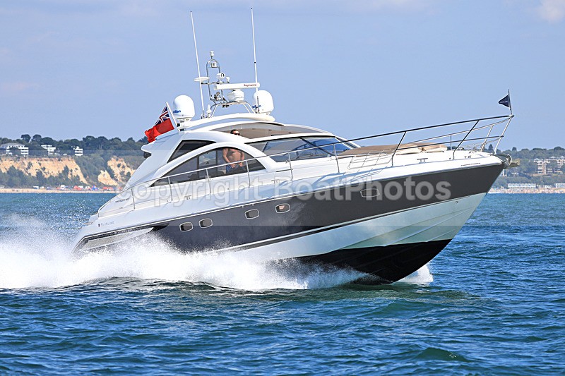 180805 KANAJOBE - FAIRLINE TARGA 47 1Y3A6125 - Motorboats - Hardtop