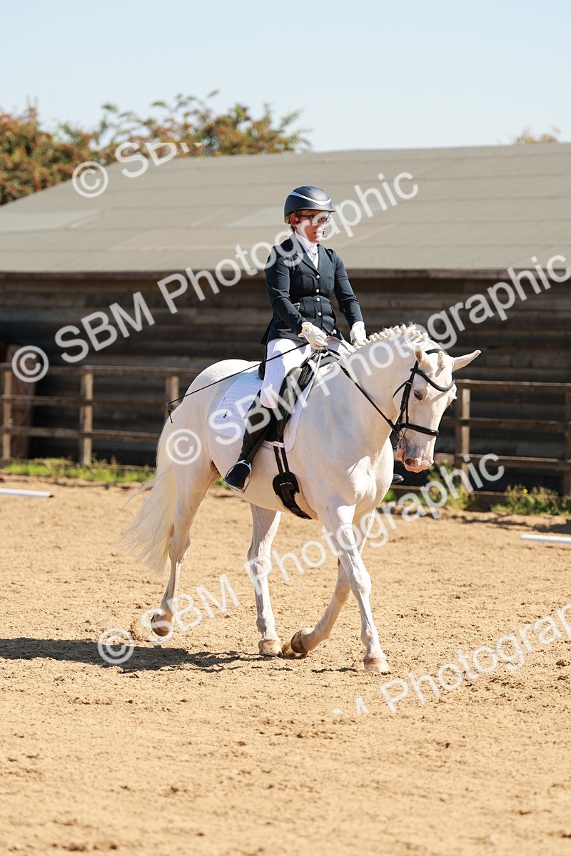 SBM_011136 - Class 6 - Novice 1