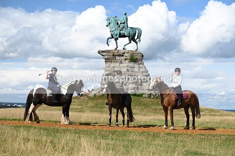 DSC_0262 - Time at Statue 15:58 to 16:05