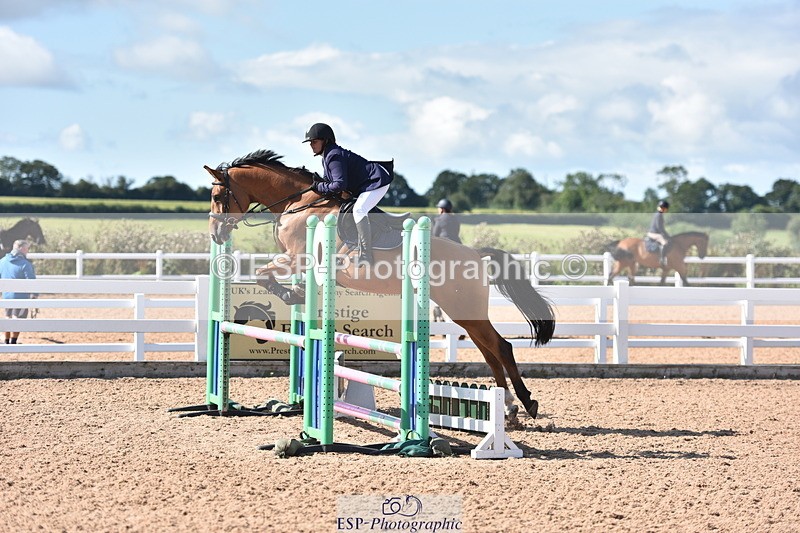 230806A-095824-01125 - Cls 16 Snr British Novice & 90cm Open