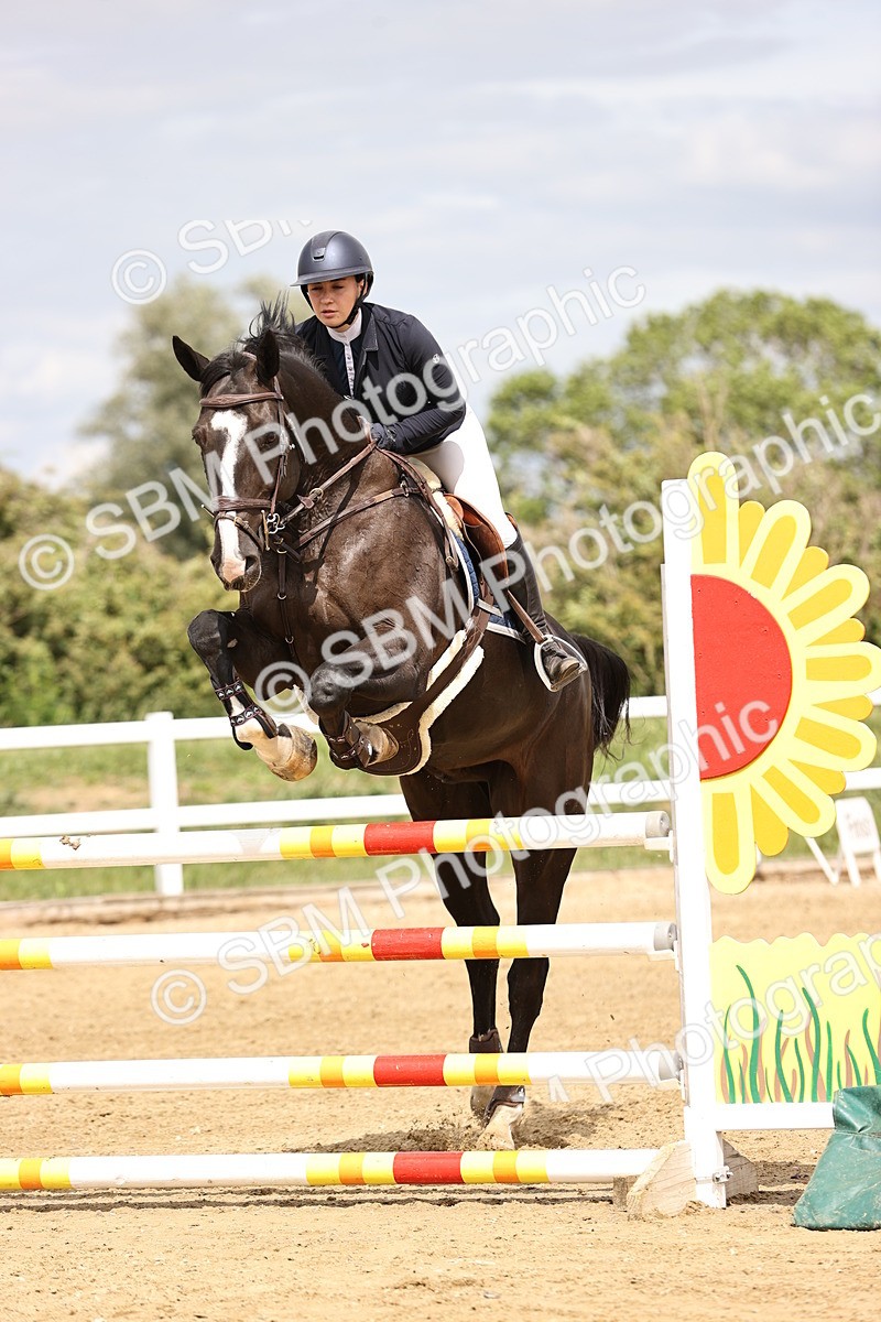 SBM_003397 - Class 11 - Senior Newcomers - 1.10m