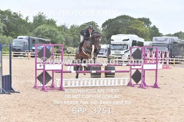 BPP_3251 - CLASS 5 Senior Newcomers/ 1.10m Open