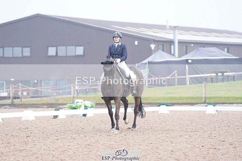 250404-081422-03720 - 018-Louise.Davison-Quamperfect