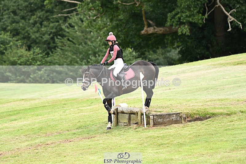 240825X-172201-37490 - 80cm XC 16.30 to 17.30