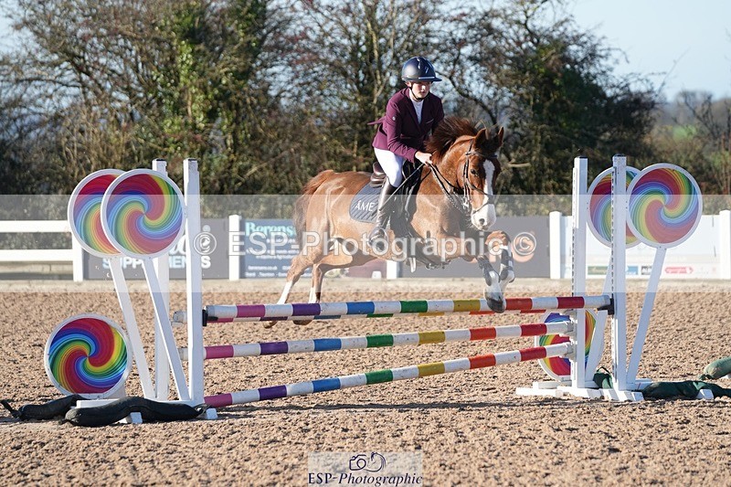 251130-104915-00991 - Cls 4 Pony Brit Nov & 80cm Open