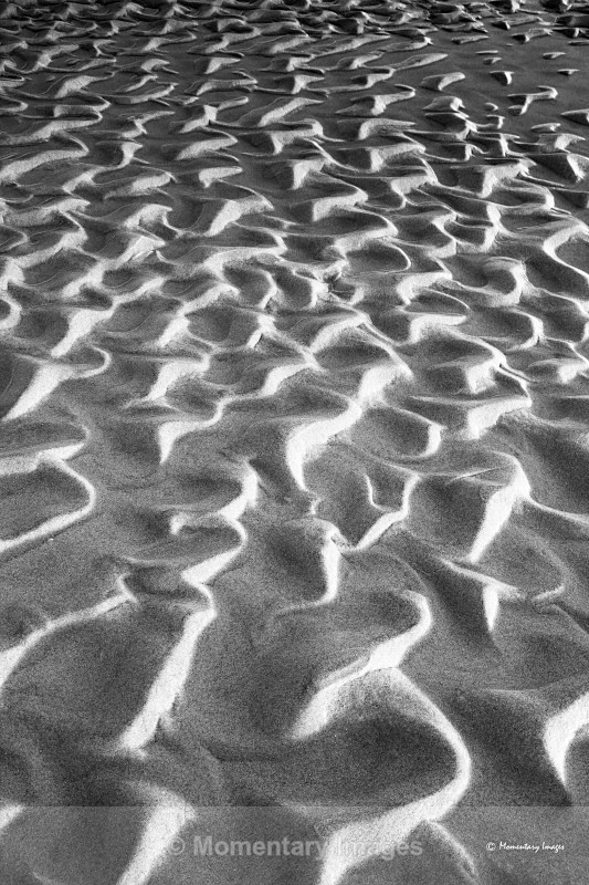 sand pattern - Black and White