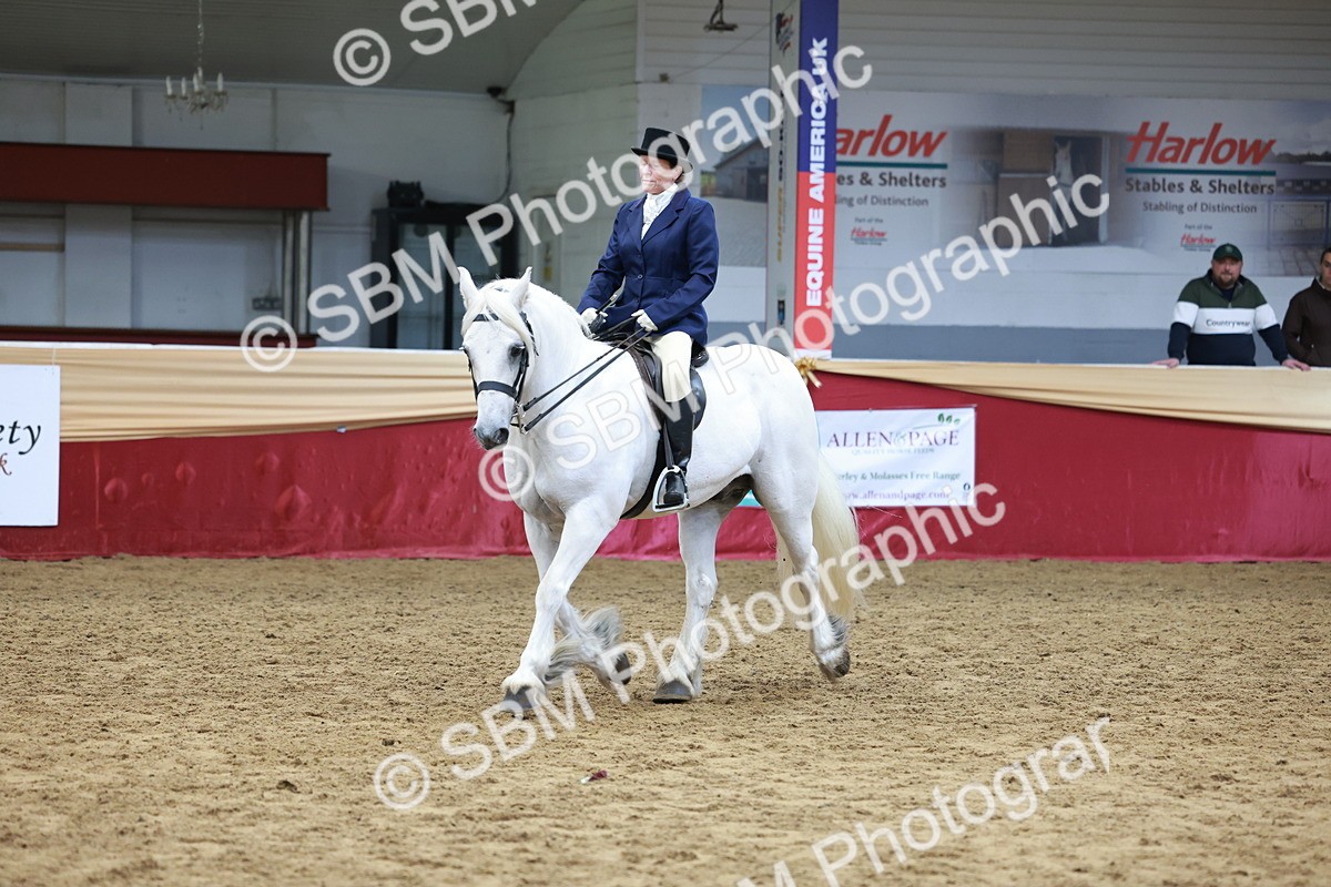 SBM_18640 - Class 952 - M&M Ridden Supreme Final