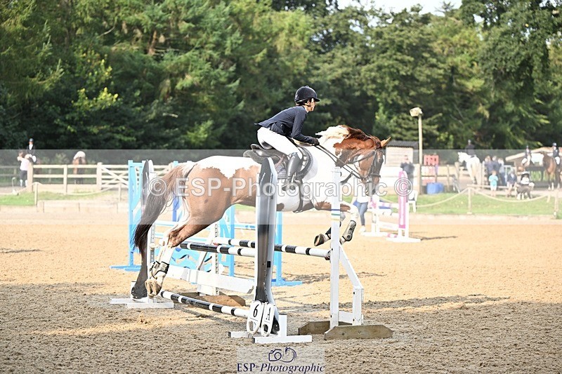 240818-092640-03393 - Cls 8A Snr British Novice