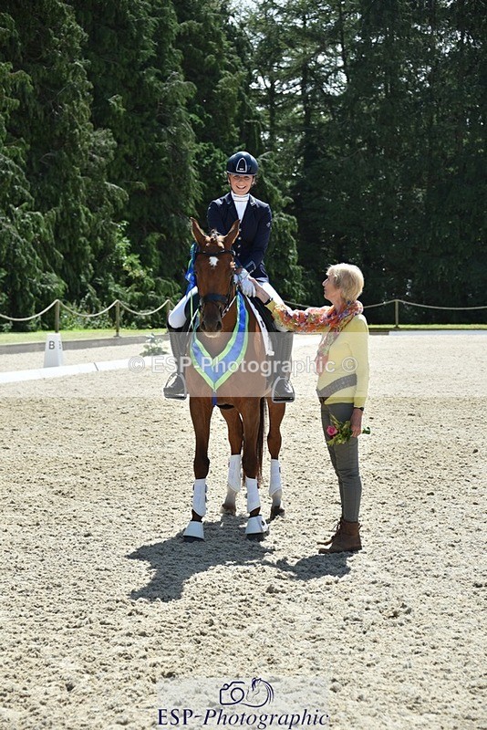 230811-131332-01468 - Adv Medium Silver Presentations