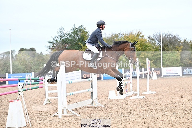 251015-130140-00466 - Cls 4 Newcomers and 1.10m Open