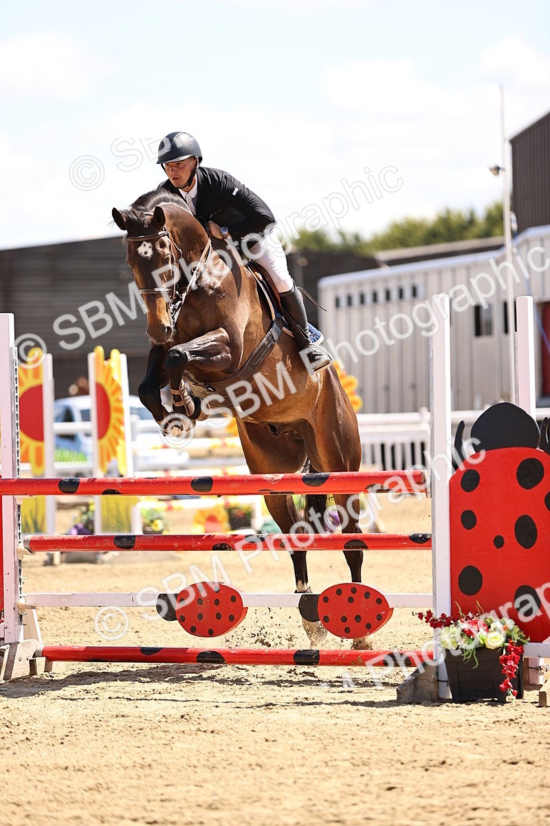 SBM_014438 - Class 15 - Senior Newcomers - 1.10m Open