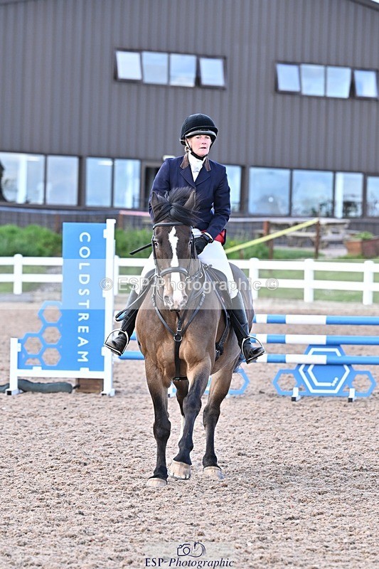 260512-182014-00551 - 90cm Classes