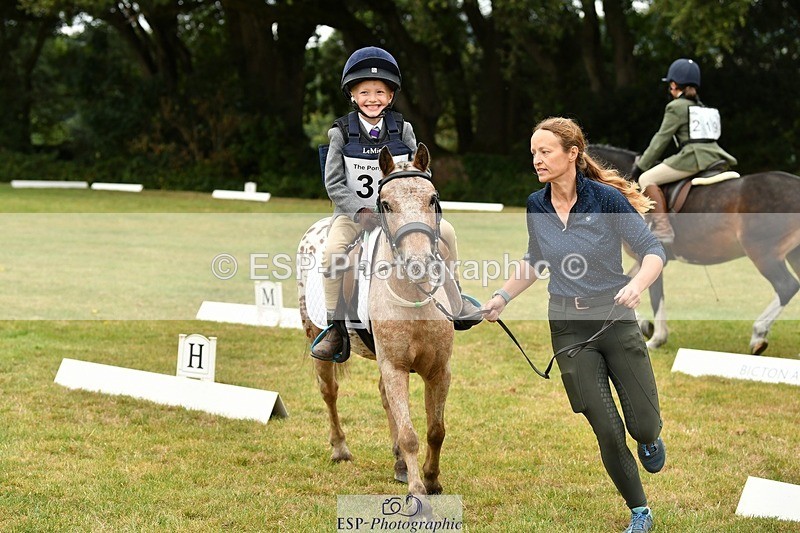 250820A-111224-04930 - 11am to 12