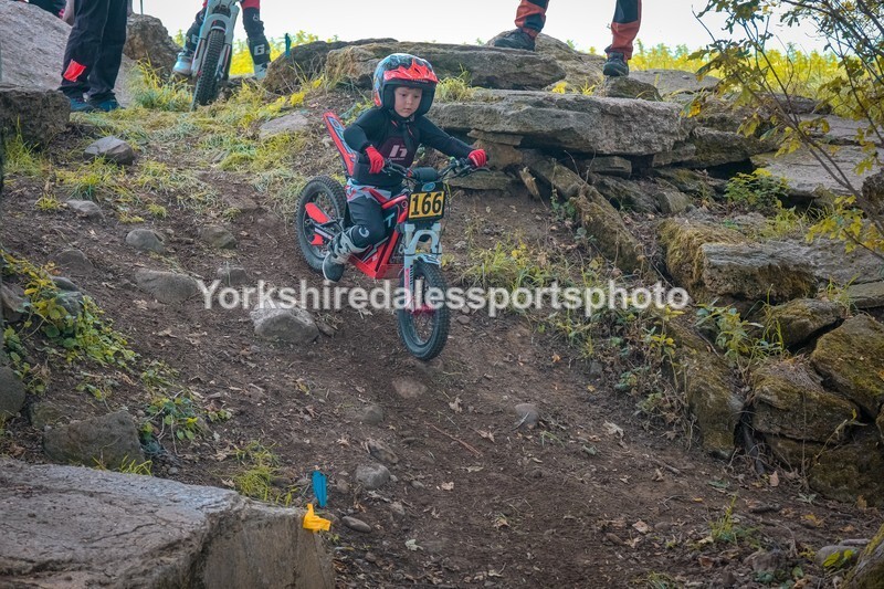 DSCF0416 - Ripon MC Trial 27/09- kids