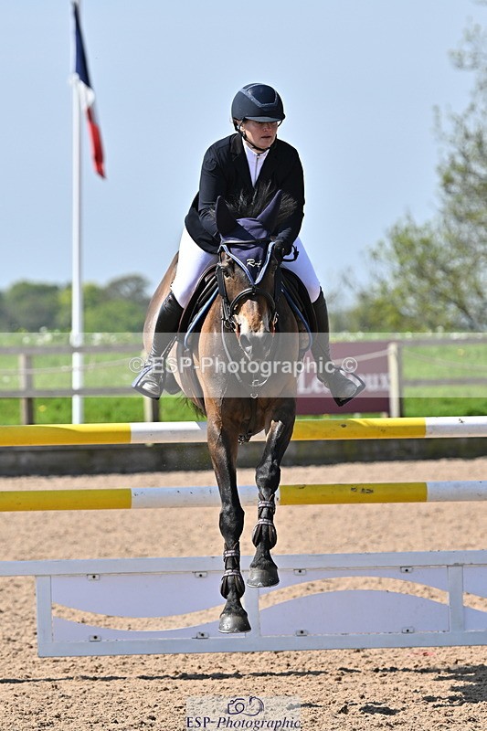 240509A-111149-01068 - Cls 9 Snr 1.20m Open