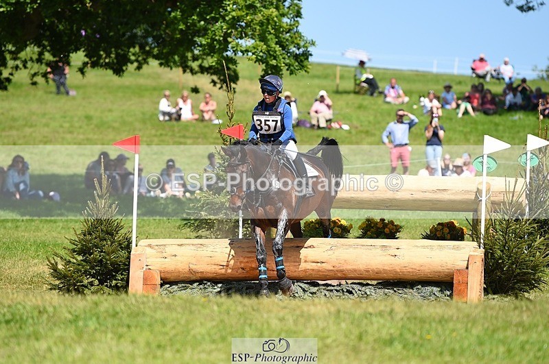 230527-144632-10199 - 357-VIVENDI_HERO-Saffron_Cresswell-XC